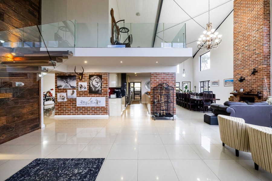6 Bedroom Property for Sale in Stellenbosch Farms Western Cape